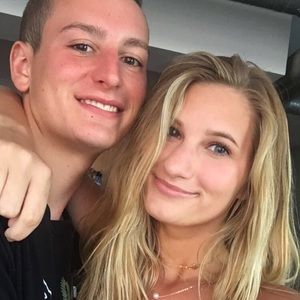 Meet your Posher, Abigail